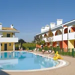 Apartment First Floor With Pool