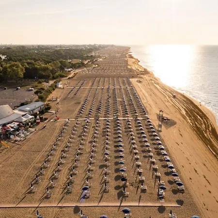 First Floor With Pool Apartment Bibione