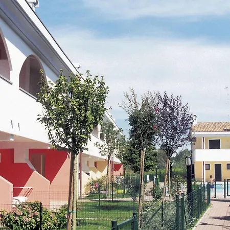 Apartment First Floor With Pool *