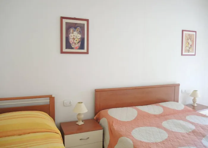 First Floor With Pool Apartment *